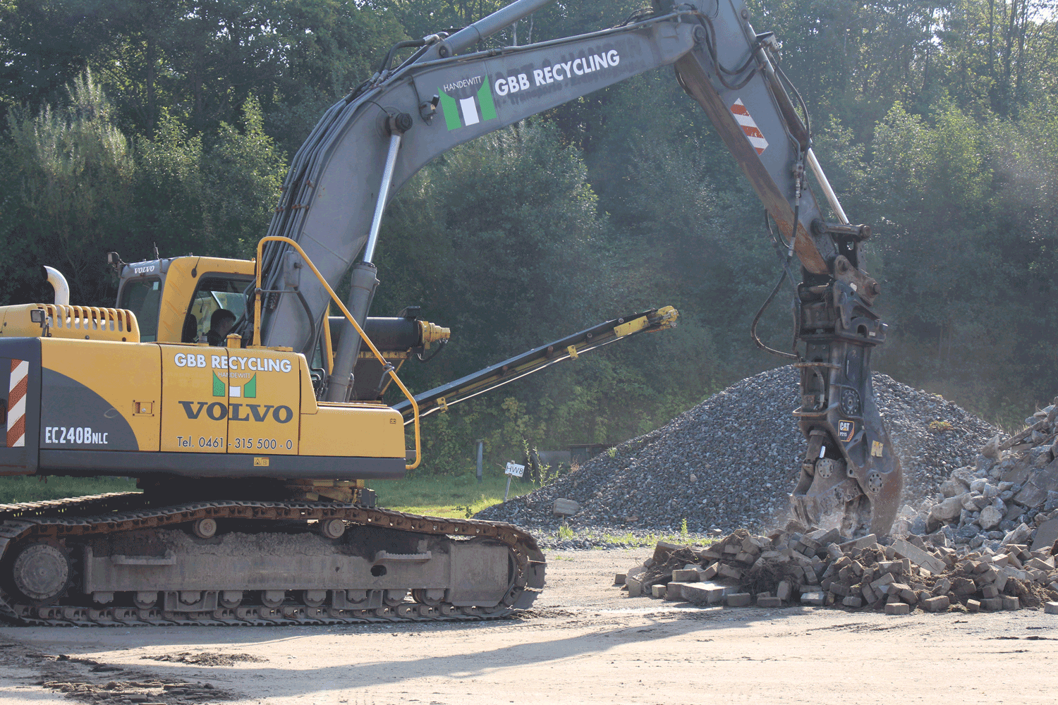 Sortierarbeiten Recyclinghof